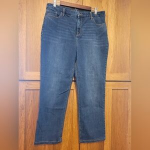 Chicos The So Lifting Slim Leg Jeans. Size 2.5 (US 14)